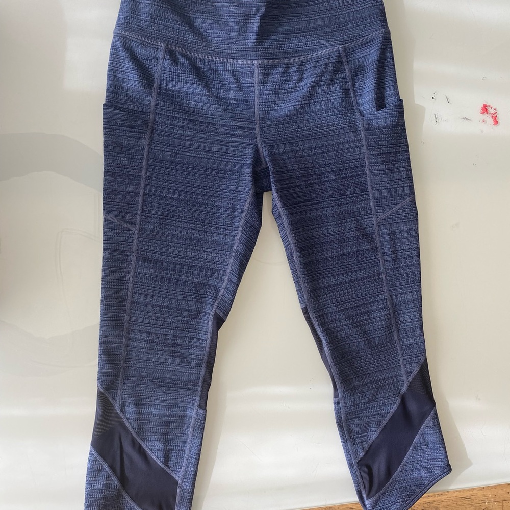 Athlete crap yoga pants